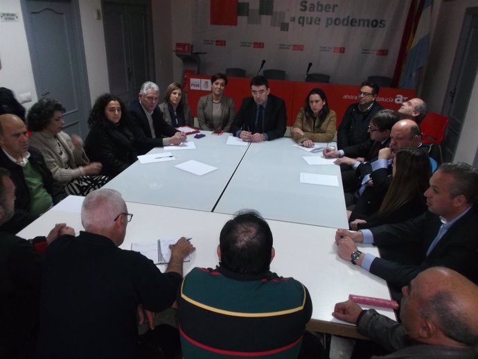 Marío Jiménez (PSOE-A) se reúne con colectivos en La Línea