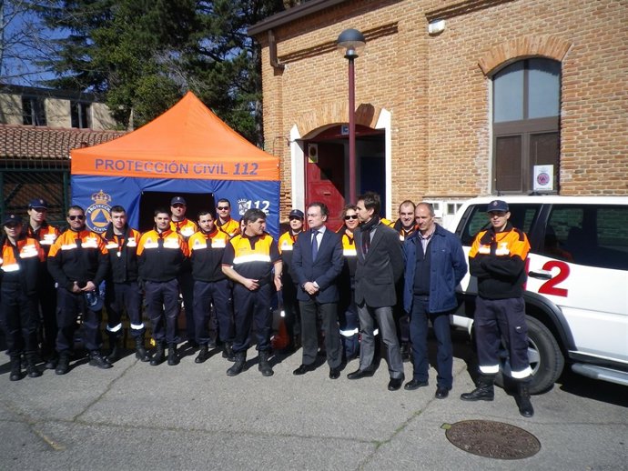 Entrega de material a la Asociación de Protección Civil de Valladolid