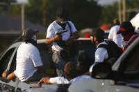 México busca reconciliar a los autodefensas