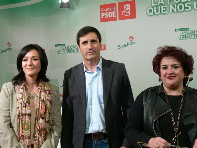 Crespín, Fernández y Jiménez en un acto en Granada