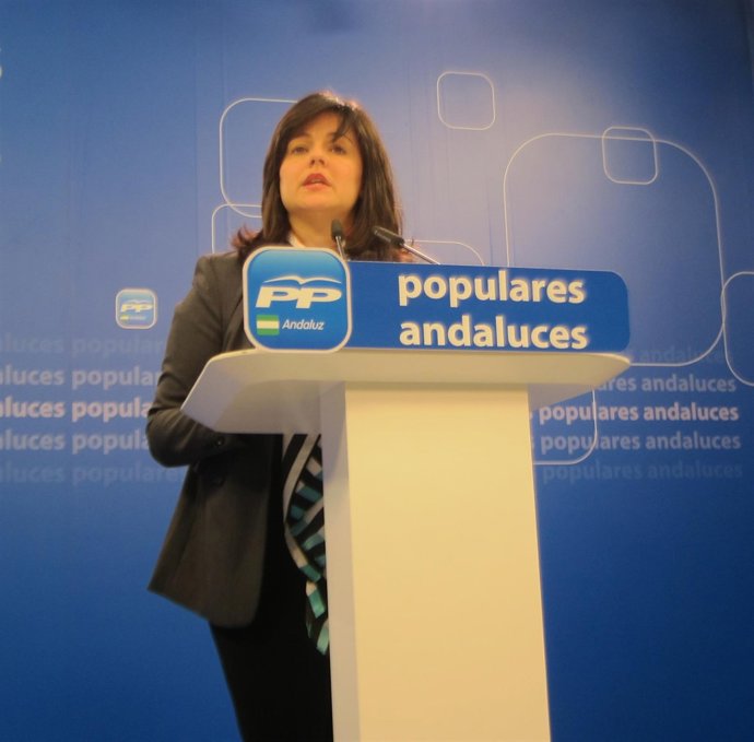 Virginia Pérez en rueda de prensa en el PP-A