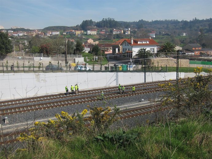 Peritos acuden a  Angrois