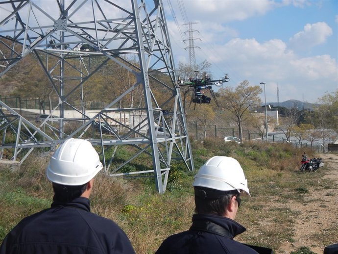 Endesa usará drones para revisar la red eléctrica de Barcelona