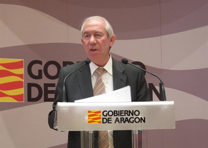 El consejero de Economía y Empleo del Gobierno de Aragón, Francisco Bono