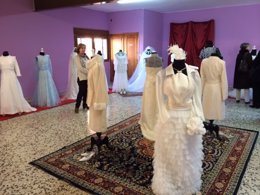 Muestra de vestidos de novia organizada por la asociación de mujeres de Celadas