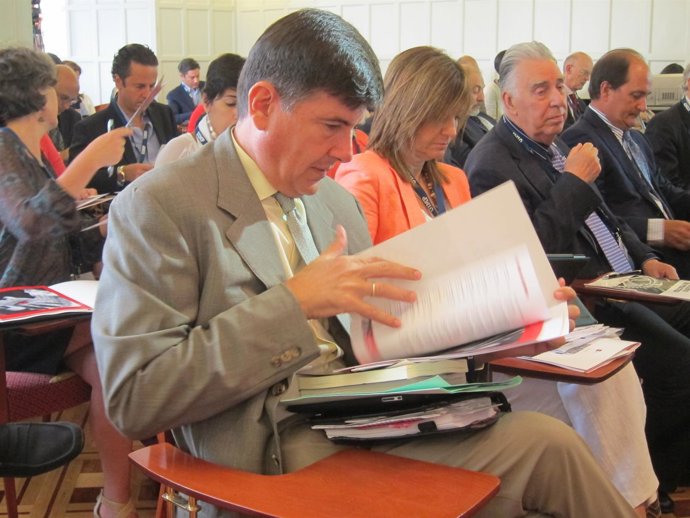 Manuel Pimentel (Archivo)