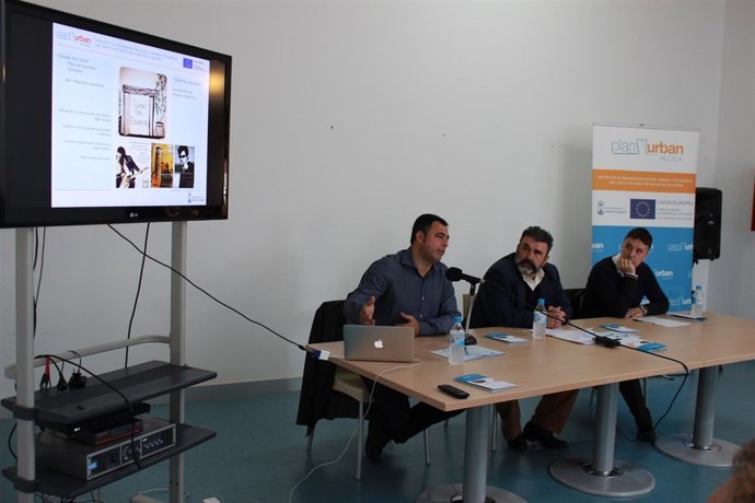 Un momento durante la presentación del Centro de Promoción Empresarial