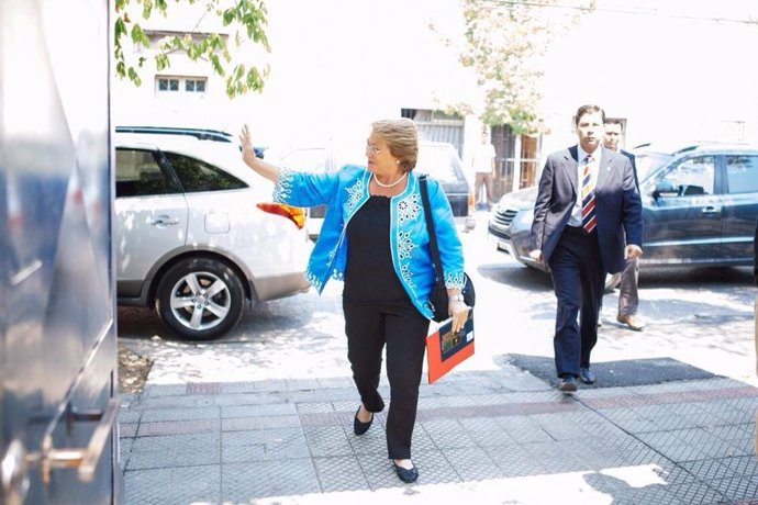 Bachelet vuelve al trabajo tras Navidad