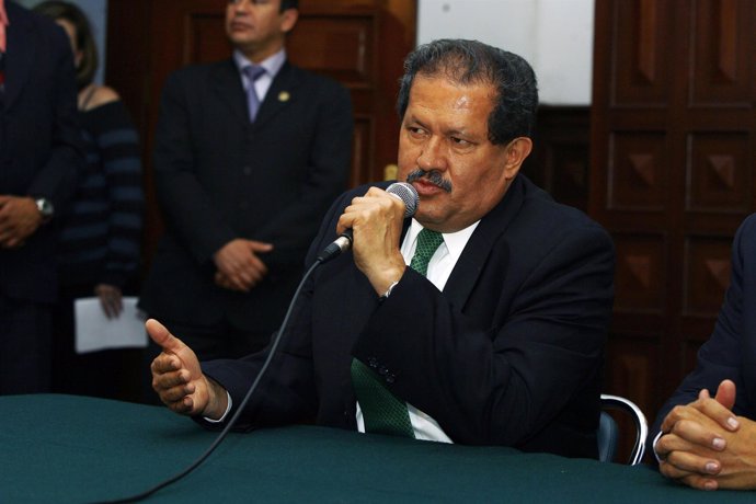 El vicepresidente de Colombia, Angelino Garzón (2010).