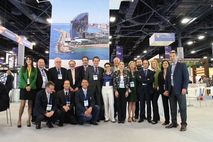 Delegación del Puerto de Barcelona en la feria Cruise Shipping Miami
