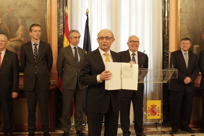  Cristóbal Montoro Y Manuel Lagares