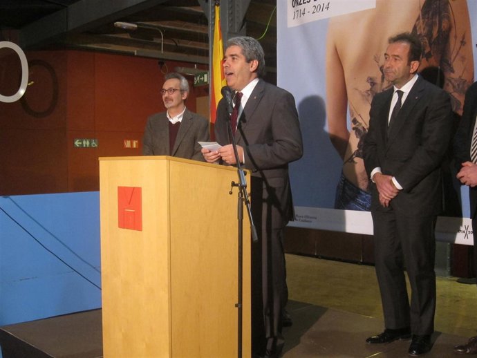 El conseller F.Homs, M.Calçada y E.Pujol