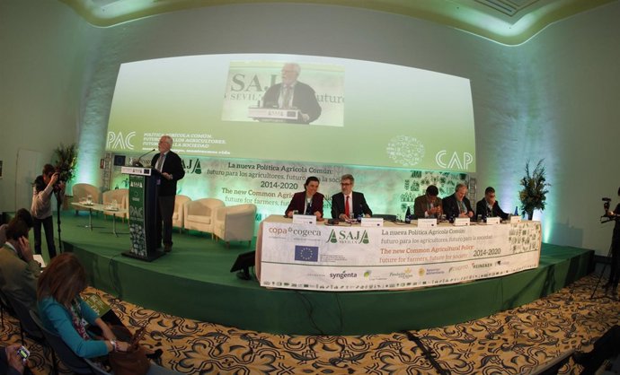 Inauguración de unas jornadas de Asaja-Sevilla sobre la PAC