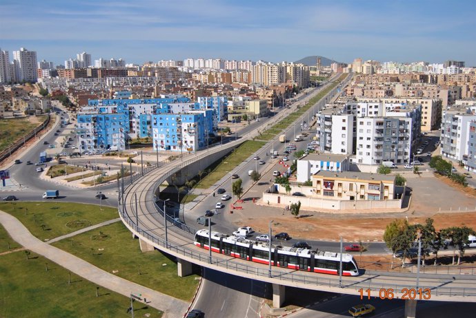 Tranvía de Oran, construido por Isolux