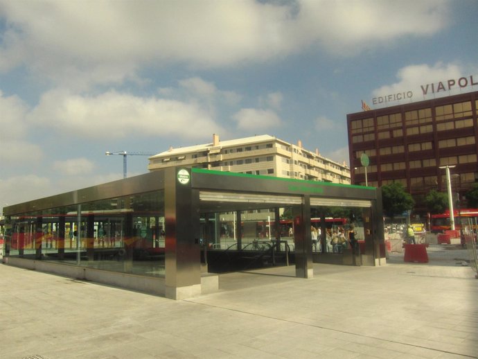 Estación Del Metro De Sevilla