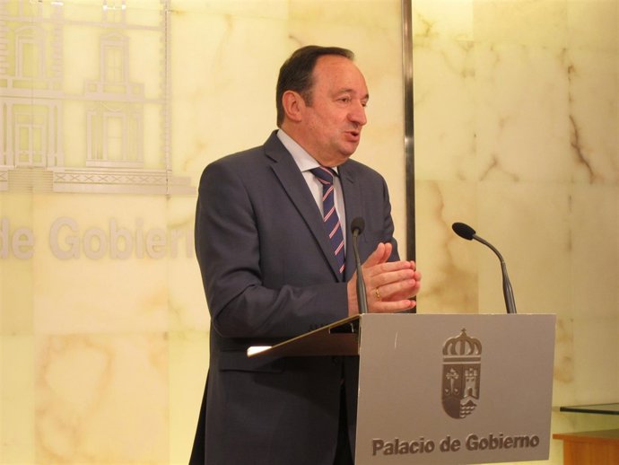 Sanz analiza la deuda de la CAR