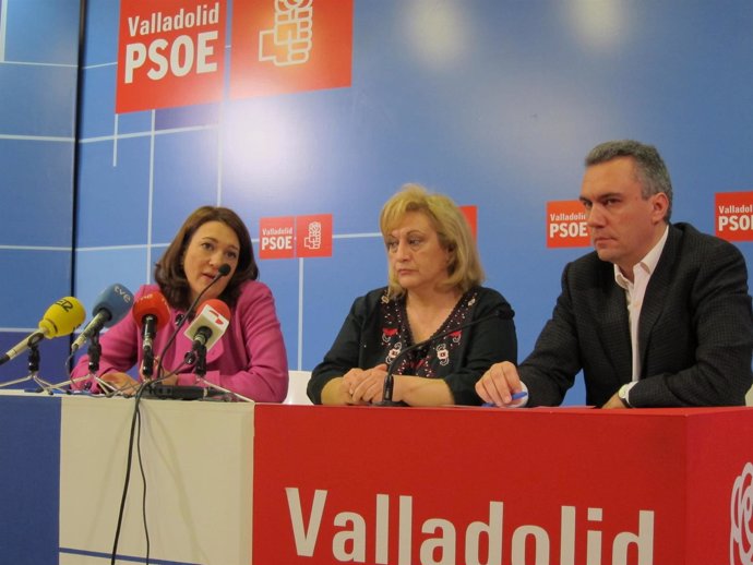 La portavoz del Grupo Socialista se reúne con dependientes de Valladolid