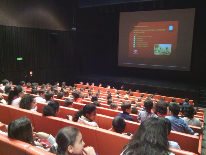Más de 8.000 alumnos de 203 centros escolares participan en 'Aula de cine'