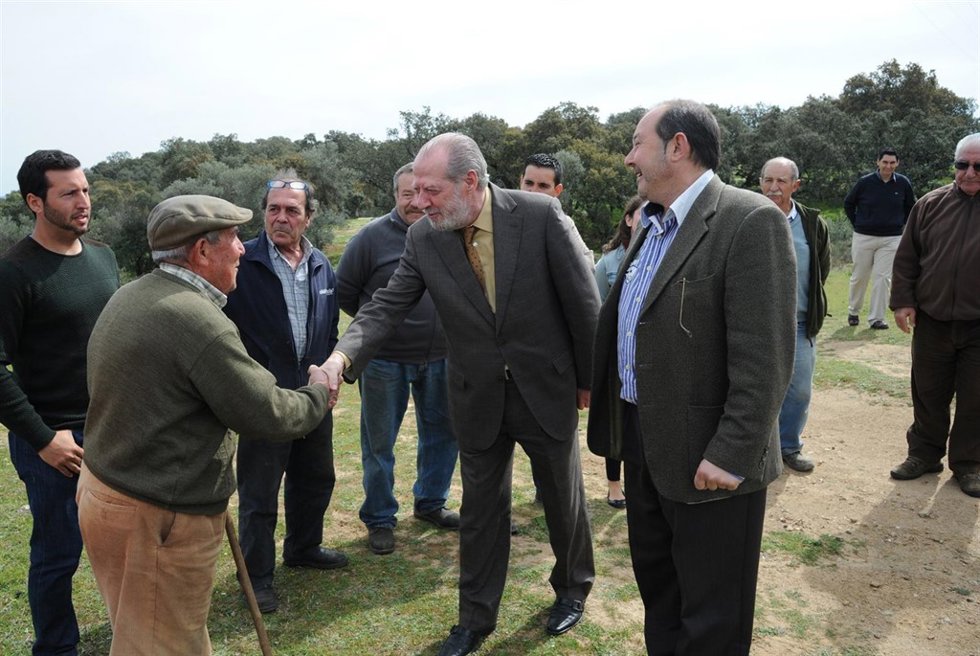 Visita al Castillo de las Guardas por la nueva tubería.