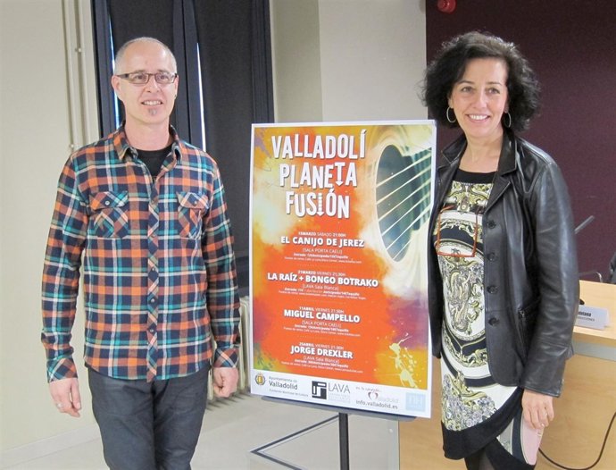 Carlos Quintanta, de Contagiarte Producciones, junto a Mercedes Cantalapiedra