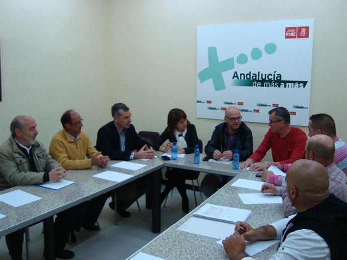 Reunión del PSOE local de Jaén con el comité de empresa de FCC