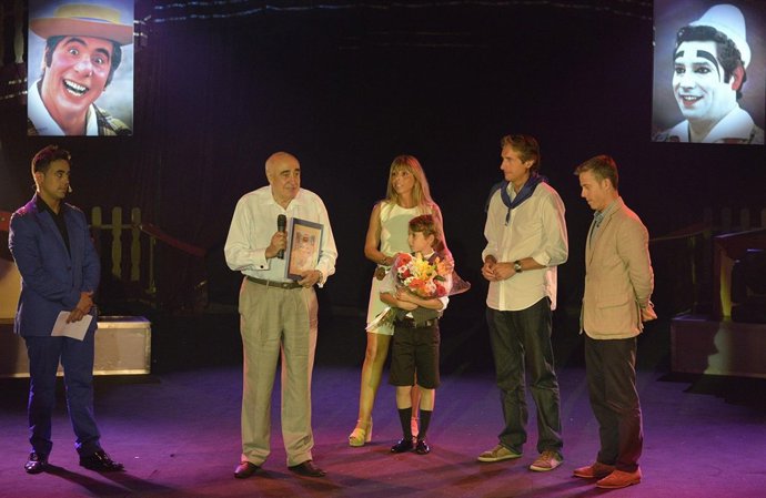 Seoane en homenaje Tonetti