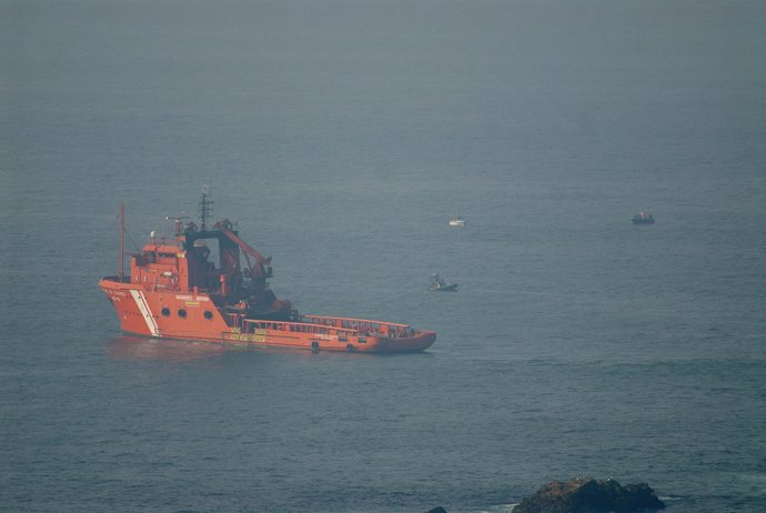 Rescate barco 'Santa Ana' en el Cabo Peñas