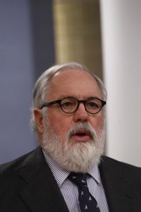 Arias Cañete, sobre su presencia en lista europea: "No lo sé y creo que no me iré. Estoy muy contento donde estoy"