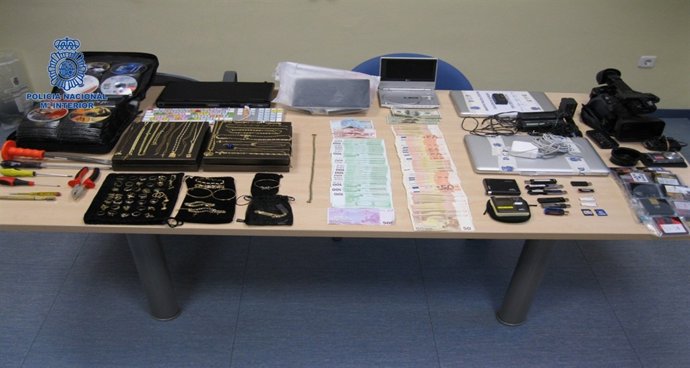 Efectos recuperados por la Policía Nacional de Valencia
