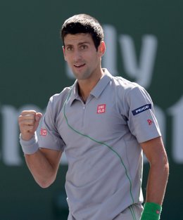 Djokovic fulmina a Benneteau y accede a semifinales de Indian Wells