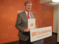 C's pide a Mas elecciones para dar paso a un Govern "para todos los catalanes"