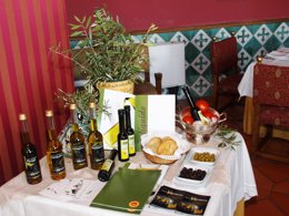 Paradores promocional el oliva virgen extra en todos sus establecimientos.