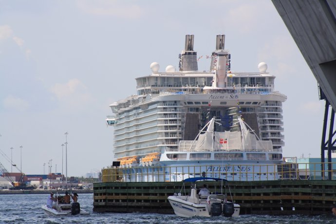 Crucero en el Puerto de Málaga