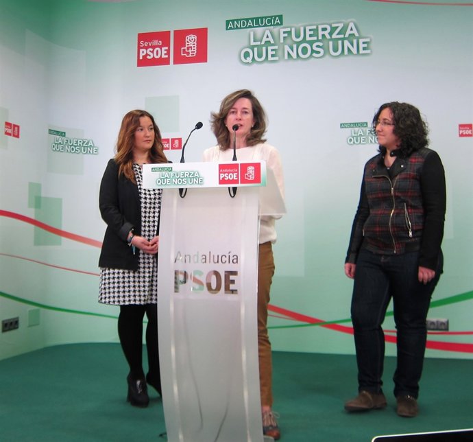 Soledad Cabezón, junto a Verónica Pérez y Ángela María López