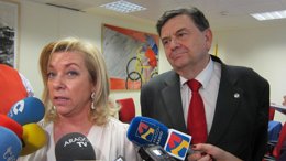 Dolores Serrat y Manuel López