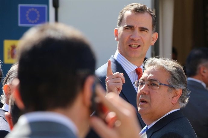 El Príncipe Felipe y Zoido antes de inaugurar el I Congreso de Viveros