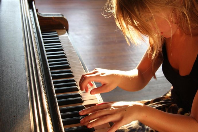 Ariadna Castellanos al piano