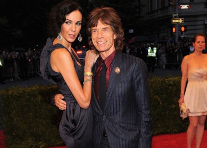 Hallan muerta a L'Wren Scot, novia de Mick Jagger 