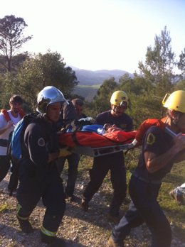 Rescate de un parapentista en El Bosque por los bomberos del Consorcio de Cádiz