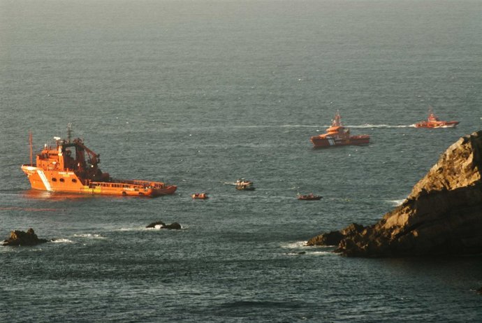 Restace del barco 'Santa Ana' en el Cabo Peñas