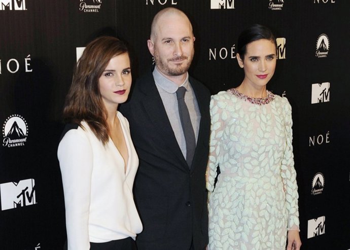 Emma Watson deslumbrante en el estreno de Noé