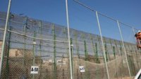 Més de 250 immigrants aconsegueixen entrar a Melilla