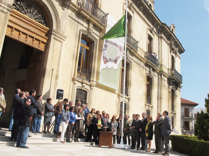 Primer izado de la bandera de la provincia de Jaén