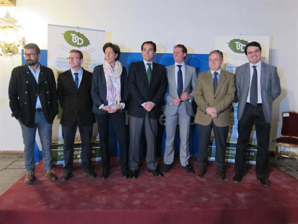 Autoridades y responsables de TSD, Ferntinyetc y la UCO en la presentación