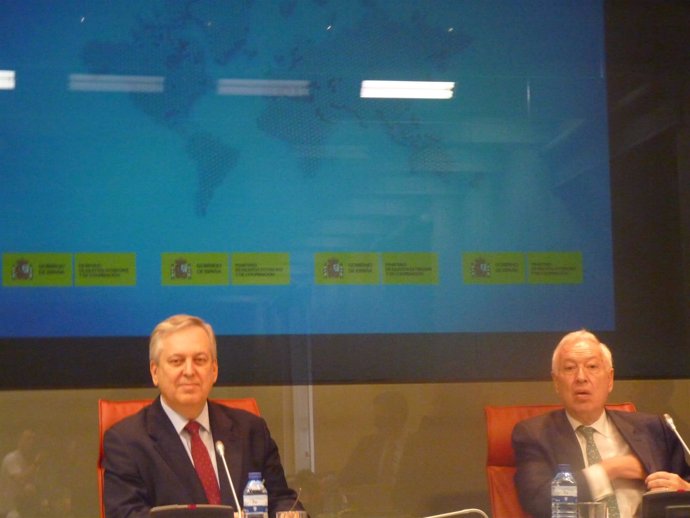 Luis Alberto Figueiredo y su homólogo español García-Margallo