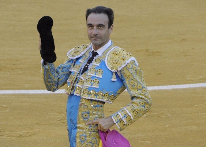 Enrique Ponce cornada astada feria fallas valencia parte médico