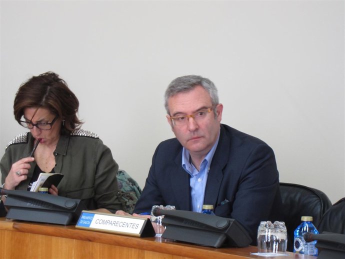 Lino Sexto en la comisión de pesca.