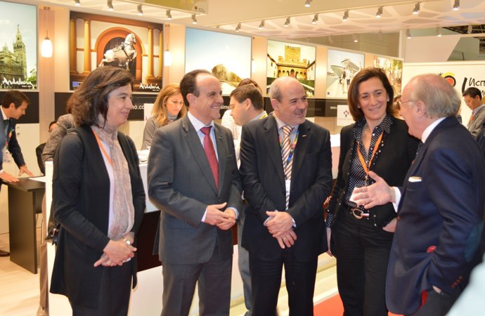 El consejero de Turismo y Comercio en la MITT de Moscú