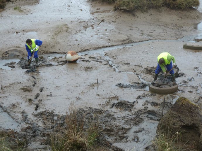 Eliminación de un punto negro de residuos en el litoral cántabro 