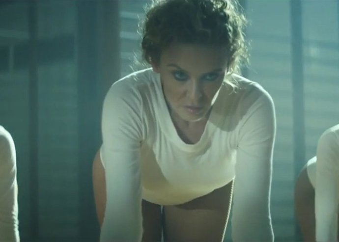 Sexercise: Sudor, escenas tórridas y ejercicios que rozan la sexualidad en el nu